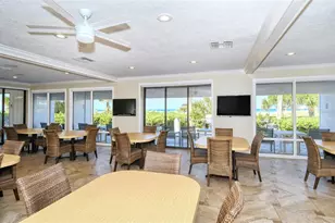 1125 W Peppertree Dr, Sarasota, FL 34242 - Photo 39