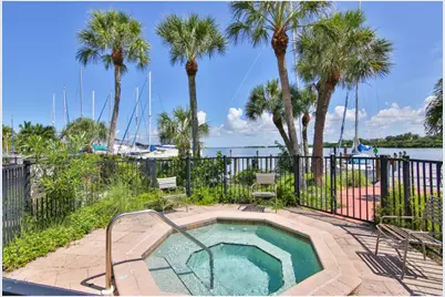 3440 Gulf Of Mexico Drive #9, Longboat Key, FL 34228 - Photo 7