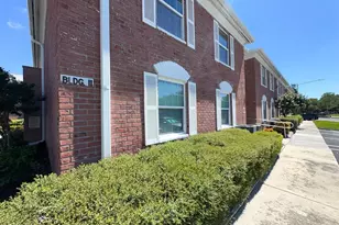 3810 37th St S, Saint Petersburg, FL 33711 - Photo 1