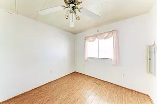 348 Tropic Dr, Osprey, FL 34229 - Photo 17