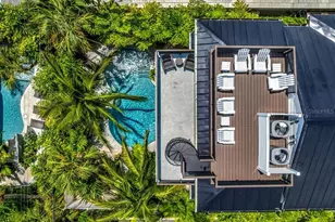 234 Grant Dr, Sarasota, FL 34236 - Photo 3