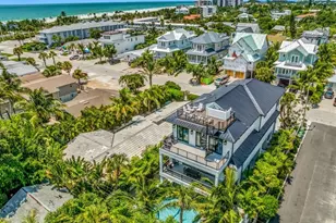 234 Grant Dr, Sarasota, FL 34236 - Photo 9