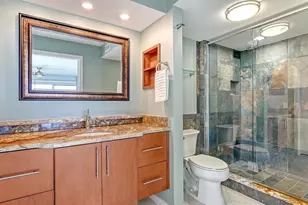 101 Benjamin Franklin Dr, Sarasota, FL 34236 - Photo 23