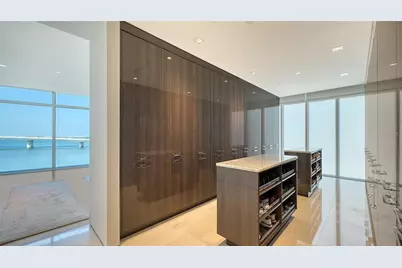 280 Golden Gate Point #600, Sarasota, FL 34236 - Photo 33