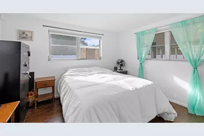 3338 Cambridge Drive, Sarasota, FL 34232 - Photo 15