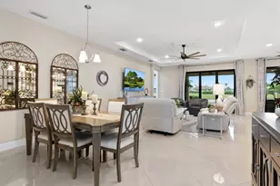 4925 Surfside Cir, Bradenton, FL 34211 - Photo 9