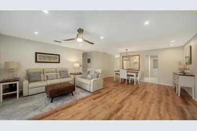 902 68th Street W #902, Bradenton, FL 34209 - Photo 9