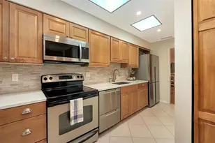 902 68th St W, Bradenton, FL 34209 - Photo 13