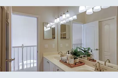 8737 Pebble Creek Lane, Sarasota, FL 34238 - Photo 33