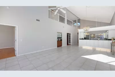 8737 Pebble Creek Lane, Sarasota, FL 34238 - Photo 7