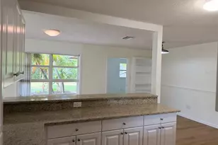 2588 Colorado St, Sarasota, FL 34237 - Photo 9