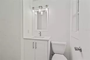 2588 Colorado St, Sarasota, FL 34237 - Photo 19