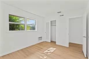 2588 Colorado St, Sarasota, FL 34237 - Photo 15