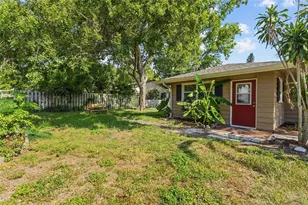 2588 Colorado St, Sarasota, FL 34237 - Photo 31