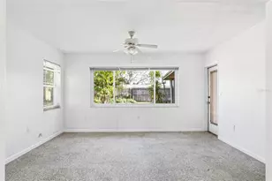 2560 Tulip St, Sarasota, FL 34239 - Photo 9