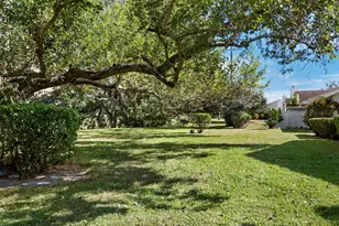 4133 Carriage Dr, Sarasota, FL 34241 - Photo 31