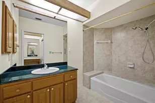 4133 Carriage Dr, Sarasota, FL 34241 - Photo 21