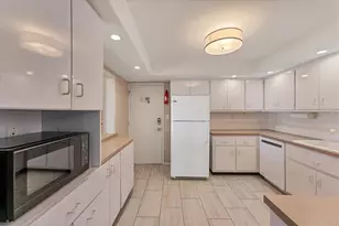 101 Benjamin Franklin Dr, Sarasota, FL 34236 - Photo 17