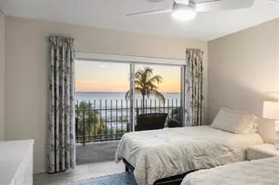 101 Benjamin Franklin Dr, Sarasota, FL 34236 - Photo 9