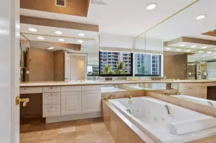 1241 Gulf of Mexico Dr, Longboat Key, FL 34228 - Photo 17