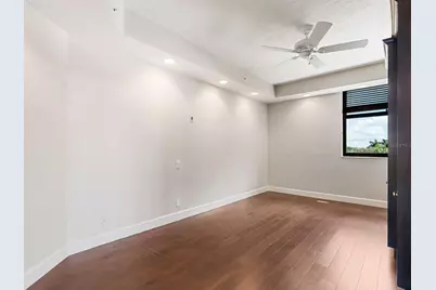 1241 Gulf Of Mexico Drive #203, Longboat Key, FL 34228 - Photo 21