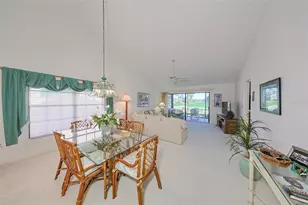 5941 Clubside Dr, Sarasota, FL 34243 - Photo 7