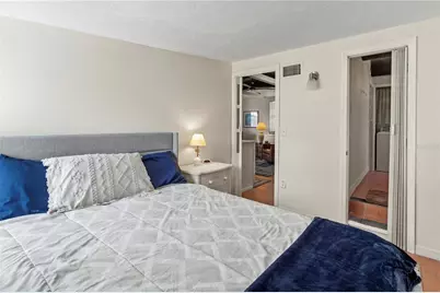 2813 Avenue E, Holmes Beach, FL 34217 - Photo 27