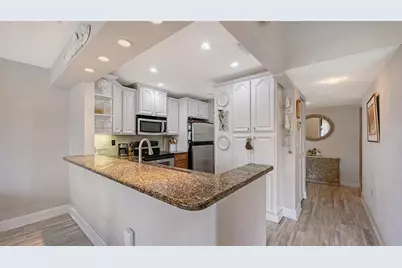 2640 Clubhouse Drive #203, Sarasota, FL 34232 - Photo 11