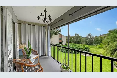 2640 Clubhouse Drive #203, Sarasota, FL 34232 - Photo 5