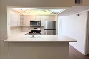 2763 Woodgate Ln, Sarasota, FL 34231 - Photo 3