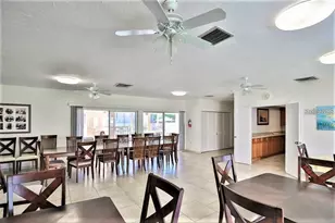 2763 Woodgate Ln, Sarasota, FL 34231 - Photo 17