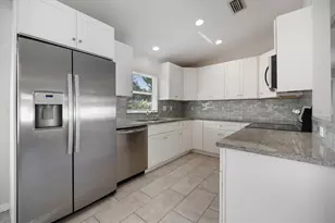 163 Pennsylvania Ave, Osprey, FL 34229 - Photo 11