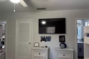 1214 21st St W, Bradenton, FL 34205 - Photo 11