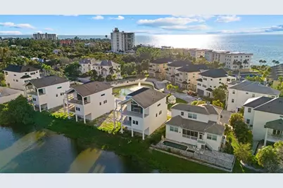 6913 Bochi Circle, Sarasota, FL 34242 - Photo 19