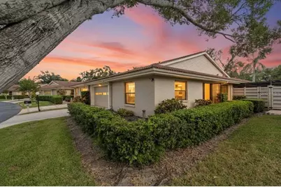 4565 Lakecrest Place #18, Sarasota, FL 34233 - Photo 3