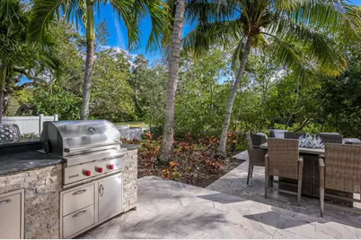 1253 N Basin Lane, Sarasota, FL 34242 - Photo 21