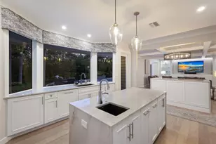 1253 N Basin Ln, Sarasota, FL 34242 - Photo 17