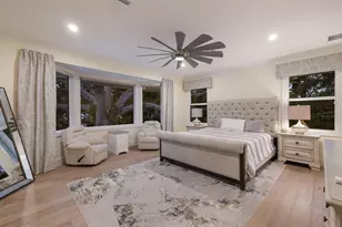 1253 N Basin Ln, Sarasota, FL 34242 - Photo 27