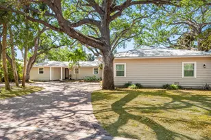 1248 Northport Dr, Sarasota, FL 34242 - Photo 3