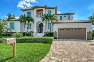 548 Hornblower Ln, Longboat Key, FL 34228 - Photo 47