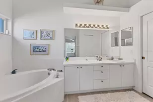 5240 Hyland Hills Ave, Sarasota, FL 34241 - Photo 33