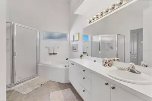 5240 Hyland Hills Ave, Sarasota, FL 34241 - Photo 33