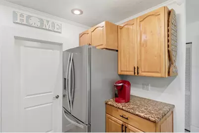 221 Island Circle, Sarasota, FL 34242 - Photo 11