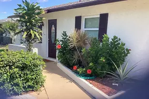 1036 Hope St, Venice, FL 34285 - Photo 3