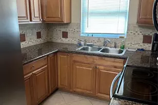 1036 Hope St, Venice, FL 34285 - Photo 9