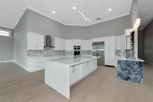 600 Eagle Watch Ln, Osprey, FL 34229 - Photo 5