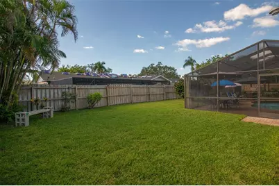 2216 40th Street W, Bradenton, FL 34205 - Photo 23