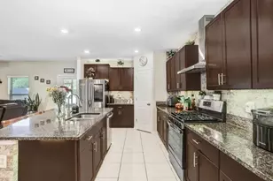 5426 Rainwood Meadows Dr, Apollo Beach, FL 33572 - Photo 11