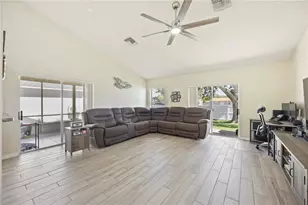 3937 37th St Ct W, Bradenton, FL 34205 - Photo 5