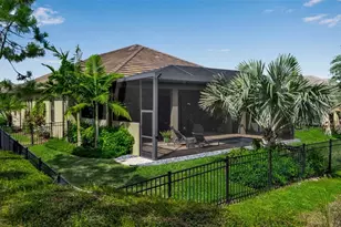 848 Seascape Pl, Sarasota, FL 34240 - Photo 37